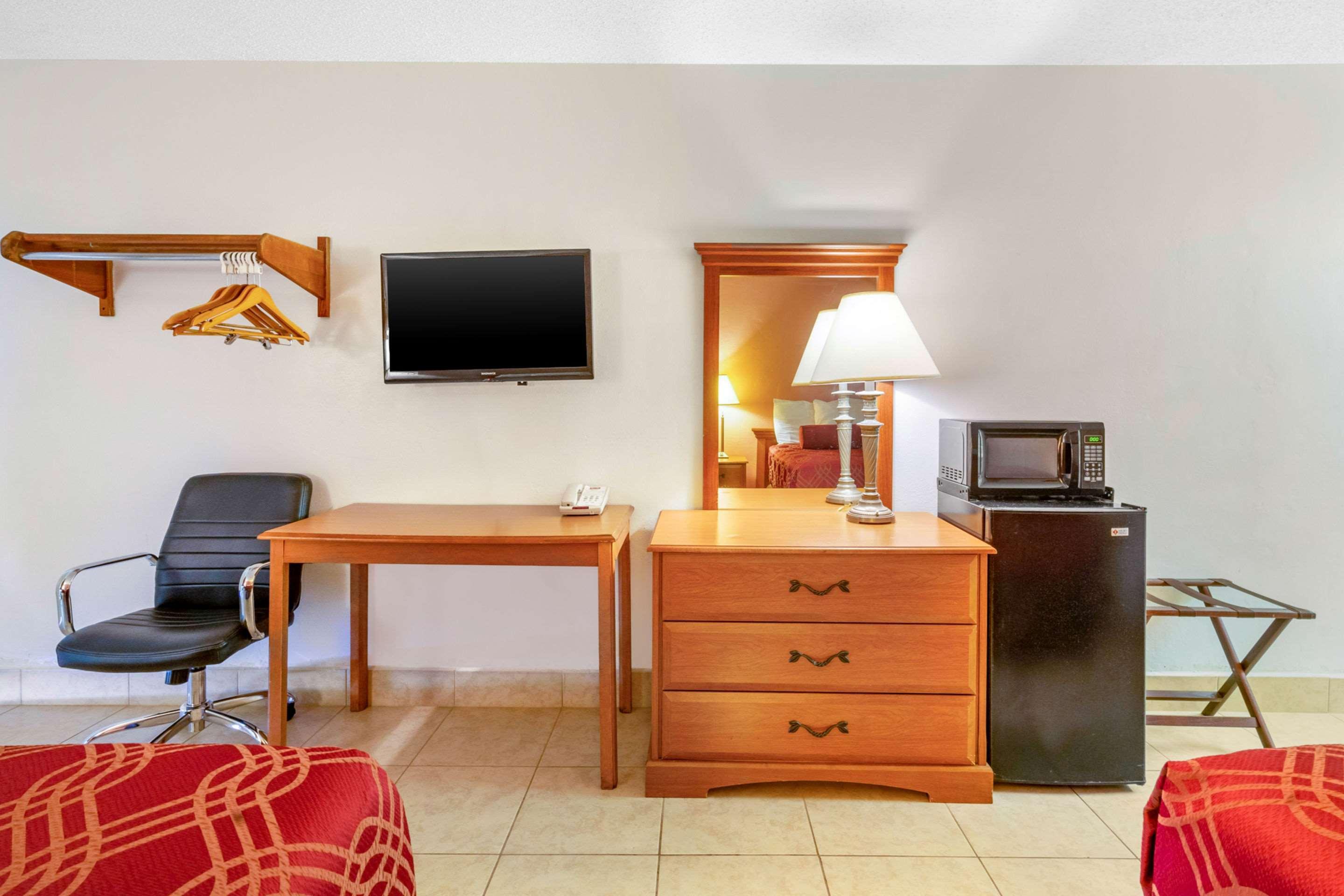 Econo Lodge North North Fort Myers Ngoại thất bức ảnh