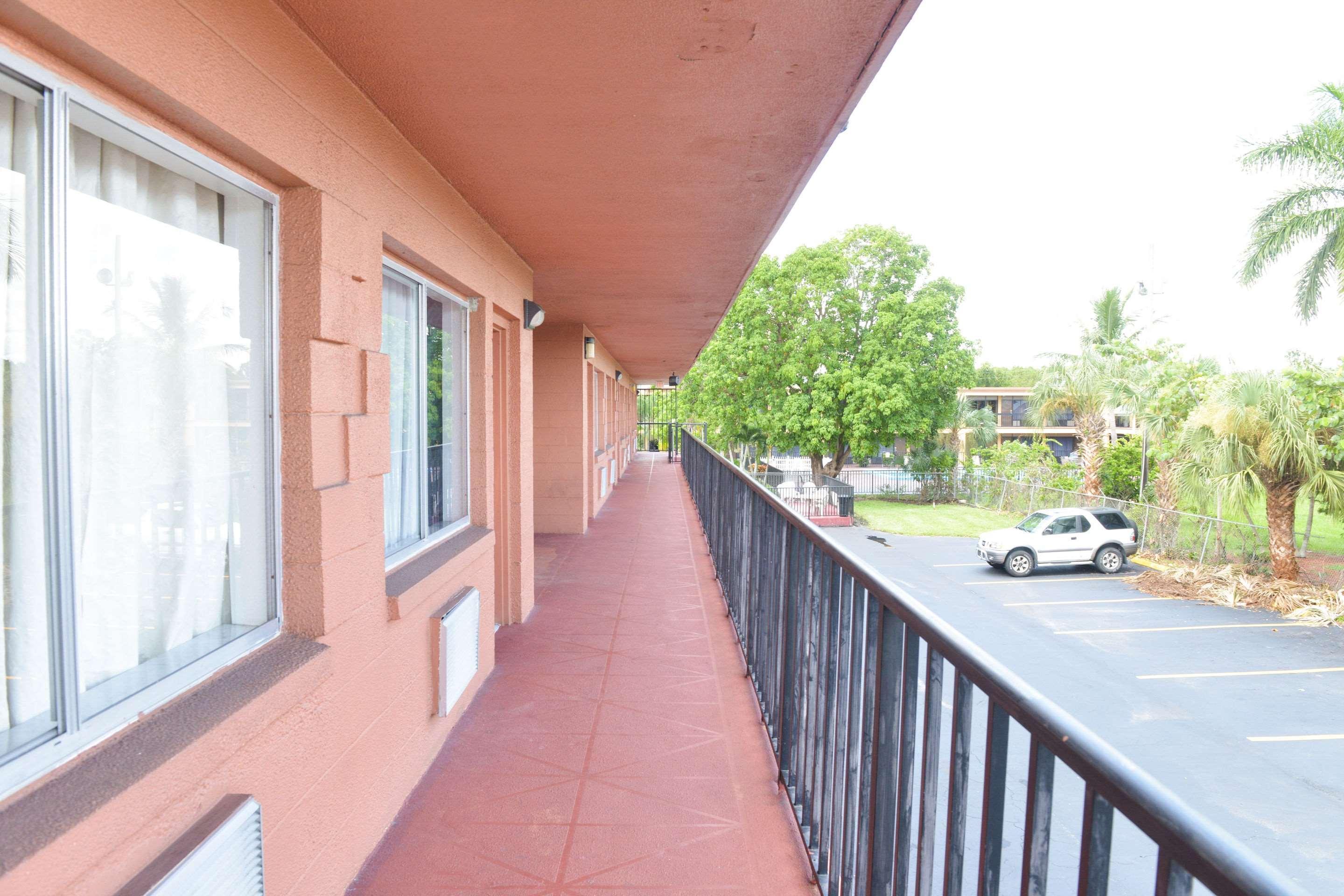 Econo Lodge North North Fort Myers Ngoại thất bức ảnh