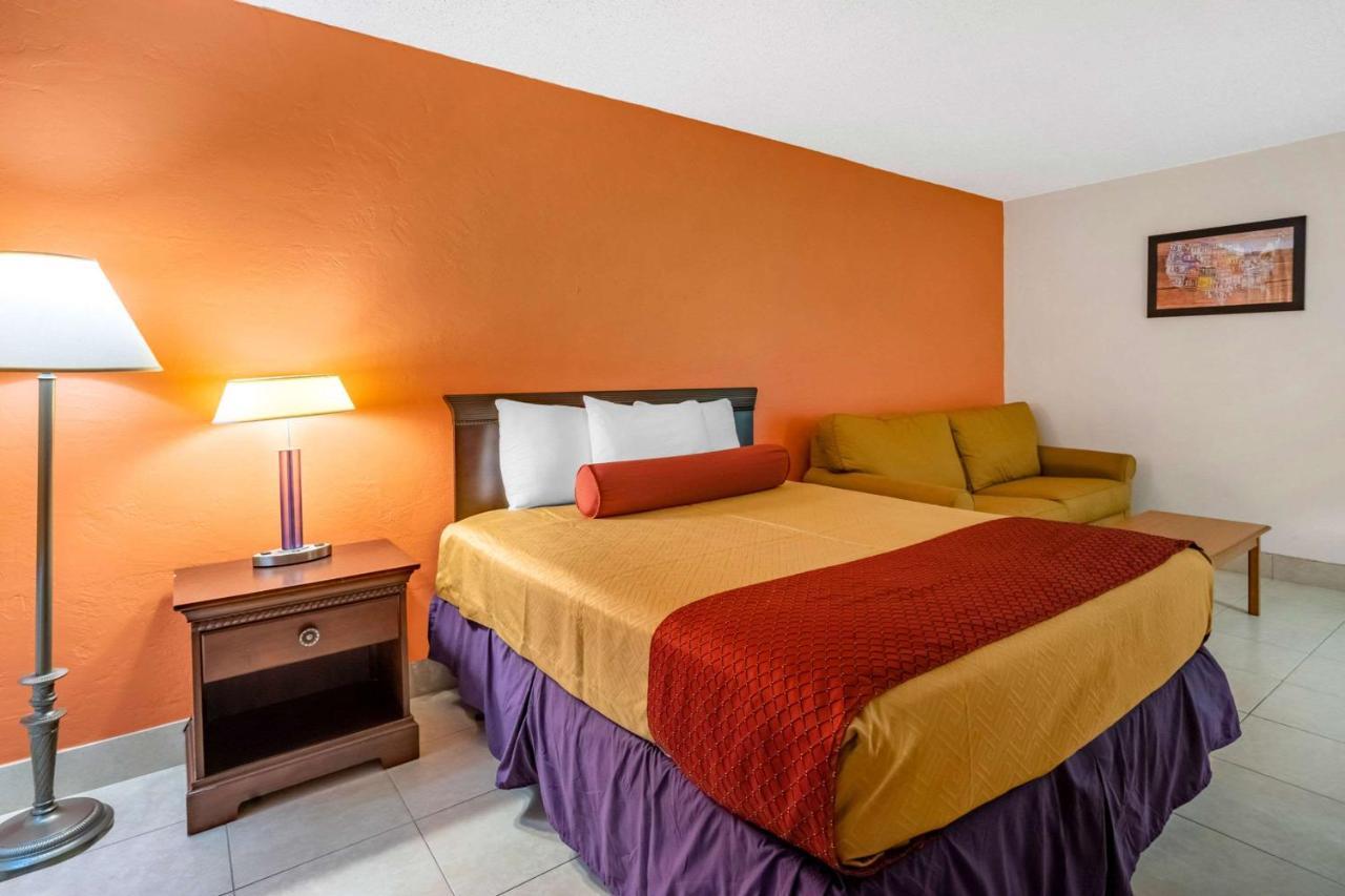 Econo Lodge North North Fort Myers Ngoại thất bức ảnh