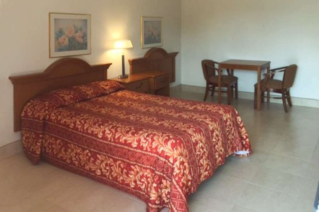 Econo Lodge North North Fort Myers Phòng bức ảnh